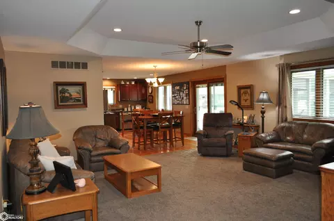 Living - 800 E 30th St, Carroll, IA 51401 photo 5 of 5