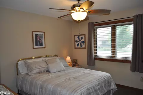 Bedroom - 800 E 30th St, Carroll, IA 51401 photo 5 of 12