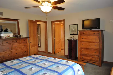 Bedroom - 800 E 30th St, Carroll, IA 51401 photo 4 of 12