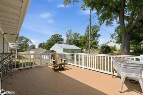 Exterior - 306 Carter St, Irwin, IA 51446 photo 4 of 7