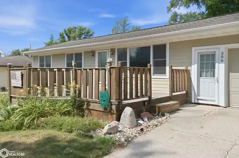 Exterior - 306 Carter St, Irwin, IA 51446 photo 2 of 7