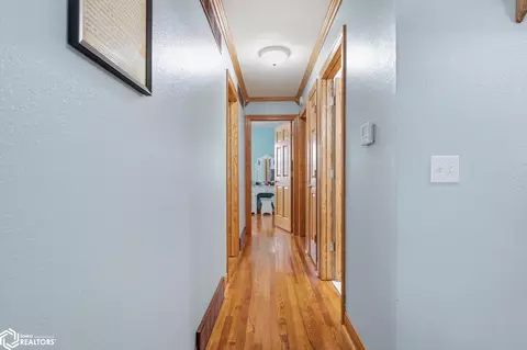 Entry Way - 306 Carter St, Irwin, IA 51446 photo 1 of 4