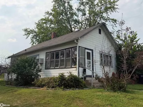 121 S Foster Ave, Ottumwa, IA 52501