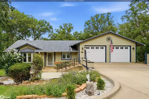 1015 Westwood Dr, Mount Pleasant, IA 52641