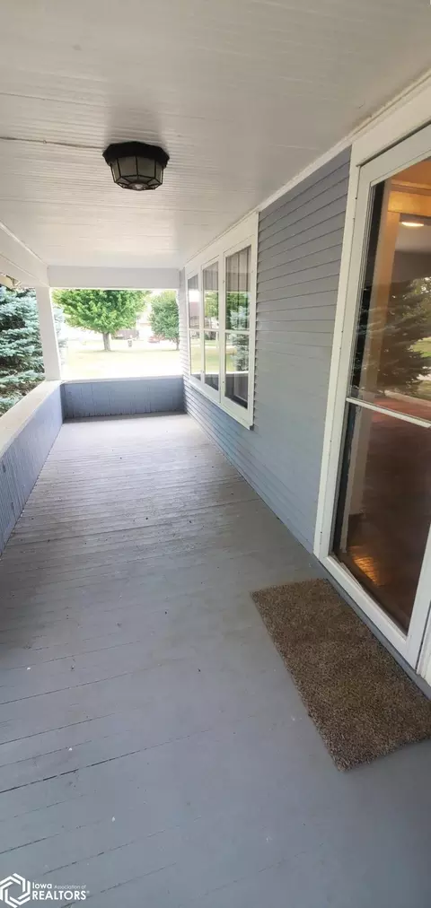 Exterior - 503 Elm St, Mapleton, IA 51034 photo 1 of 5