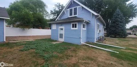Exterior - 503 Elm St, Mapleton, IA 51034 photo 3 of 5