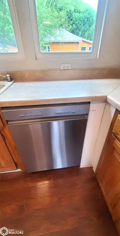 Kitchen - 503 Elm St, Mapleton, IA 51034 photo 2 of 5