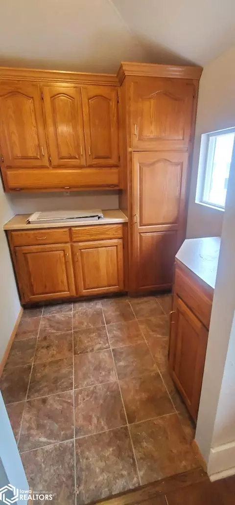 Kitchen - 503 Elm St, Mapleton, IA 51034 photo 5 of 5