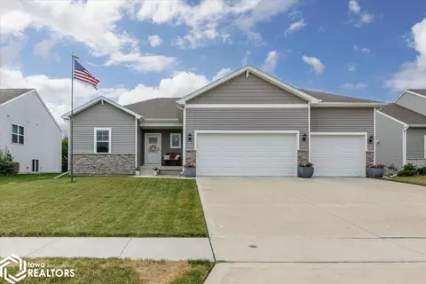 1204 Joshua Dr SE, Bondurant, IA 50035