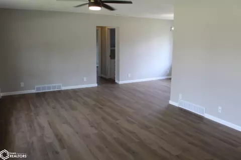 Living - 625 Blackstone Dr, Garner, IA 50438 photo 3 of 3