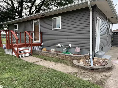 1457 Casa Blanca Ln, Ottumwa, IA 52501