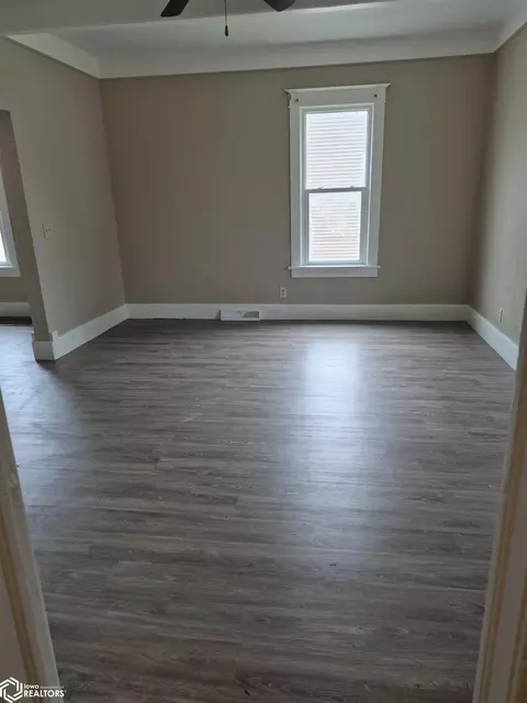 Living - 502 E 7th St, Carroll, IA 51401 photo 1 of 2