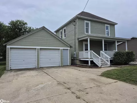 502 E 7th St, Carroll, IA 51401