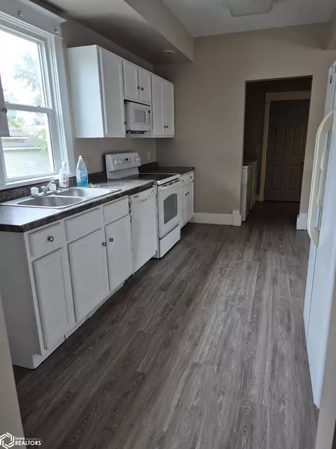 Kitchen - 502 E 7th St, Carroll, IA 51401 photo 1 of 2