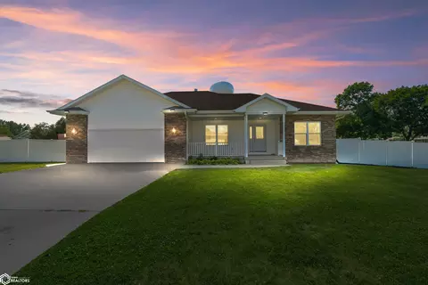 1315 Beach St, Webster City, IA 50595