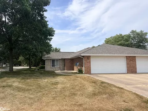 1703 C Linden Dr, Fairfield, IA 52556