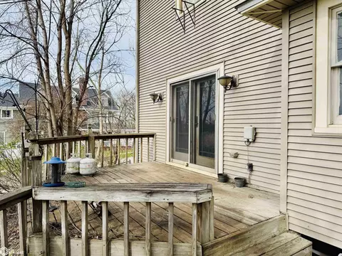 Exterior - 701 Maple St, Atlantic, IA 50022 photo 2 of 5