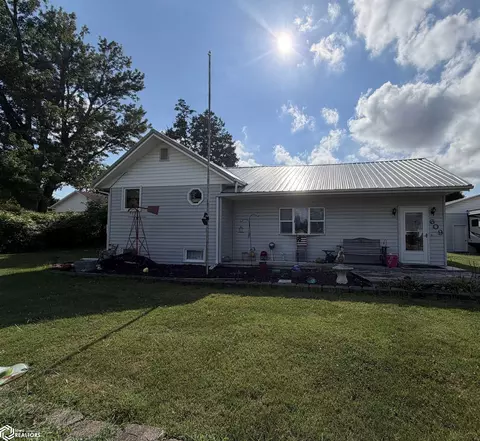 609 Lake Rd, Ottumwa, IA 52501