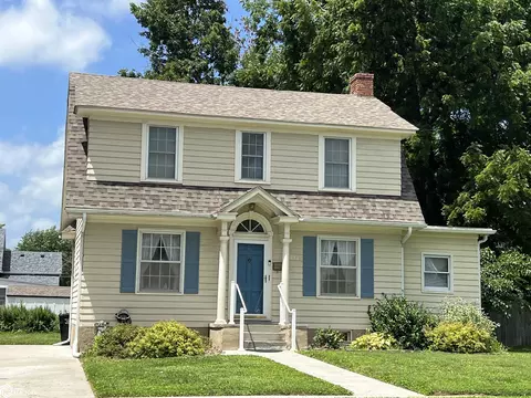 237 S Adella St, Ottumwa, IA 52501