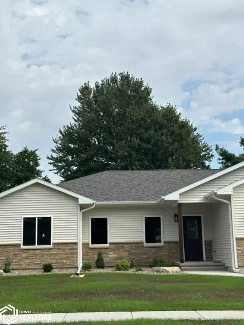 1112 Willow Ave, Burlington, IA 52601