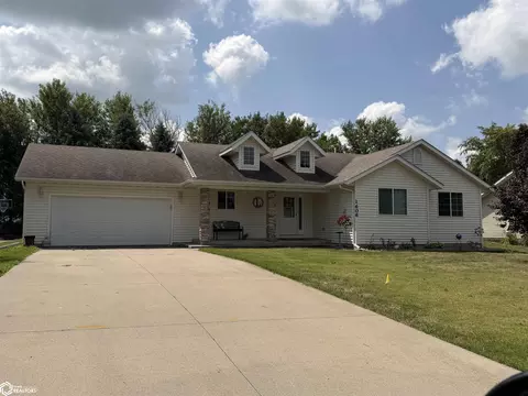 1606 Clay Ct, Oskaloosa, IA 52577