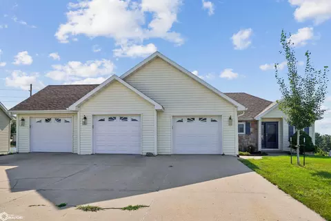 2626 S 8th St, Marshalltown, IA 50158