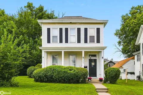307 Garfield Ave S, Burlington, IA 52601