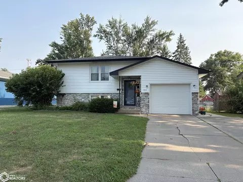 606 Sunset Ave, Red Oak, IA 51566