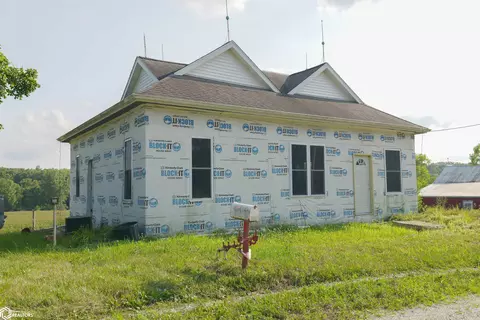 2222 200th St, West Point, IA 52656