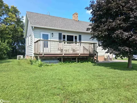 12020 Raven Ave, Mason City, IA 50401