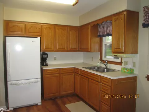 Kitchen - 700 E 17th St, Atlantic, IA 50022 photo 1 of 2