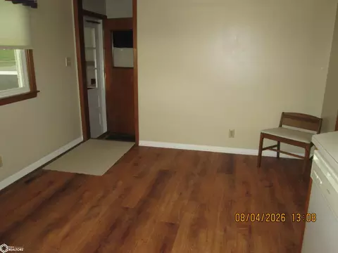 Living - 700 E 17th St, Atlantic, IA 50022 photo 3 of 5
