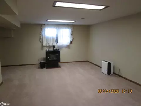 Living - 700 E 17th St, Atlantic, IA 50022 photo 5 of 5