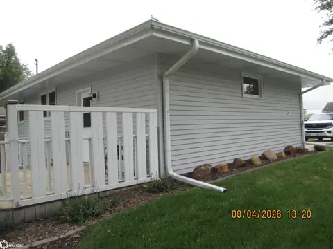 Exterior - 700 E 17th St, Atlantic, IA 50022 photo 2 of 6