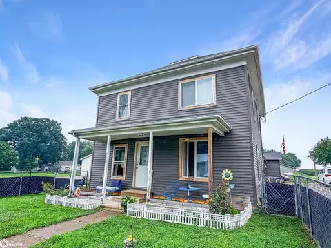 716 Broadway St, Dumont, IA 50625