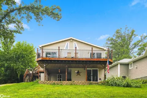 116 Cedar Rd, Montezuma, IA 50171