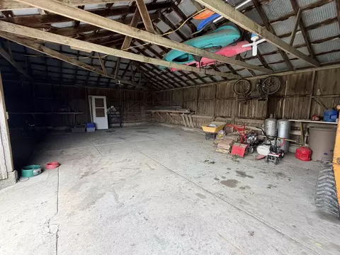 Exterior - 1328 170th St, Hampton, IA 50441 photo 5 of 14