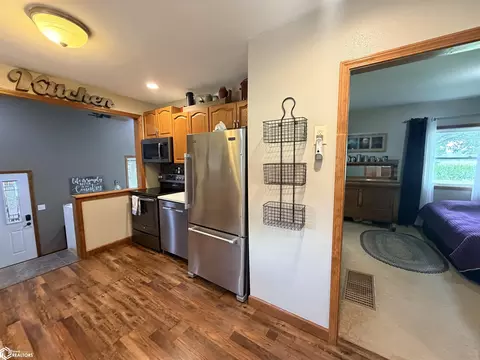 Kitchen - 1328 170th St, Hampton, IA 50441 photo 5 of 6