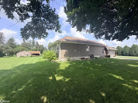 Exterior - 1328 170th St, Hampton, IA 50441 photo 10 of 14