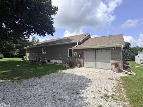 Exterior - 1328 170th St, Hampton, IA 50441 photo 11 of 14