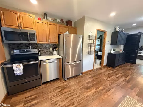 Kitchen - 1328 170th St, Hampton, IA 50441 photo 3 of 6