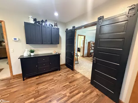 Entry Way - 1328 170th St, Hampton, IA 50441 photo 1 of 2