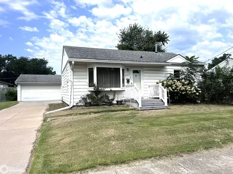 205 Lynwood Ave, Ottumwa, IA 52501
