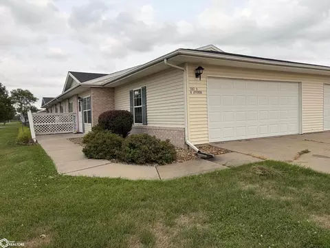 2903 W B W Jefferson Ave #B, Fairfield, IA 52556