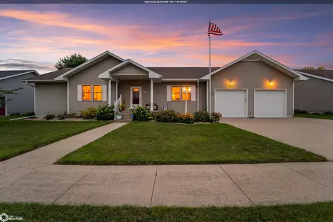 335 W Henschen St, Garner, IA 50438