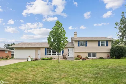 203 Bohen St, Marshalltown, IA 50158