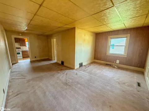 Living - 429 12th Ave NE, Hampton, IA 50441 photo 3 of 3