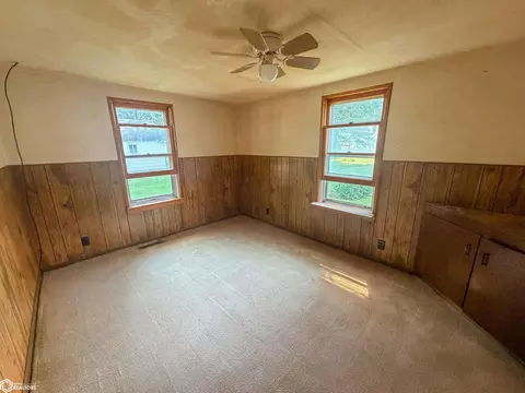 Bedroom - 429 12th Ave NE, Hampton, IA 50441 photo 1 of 3