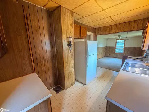 Kitchen - 429 12th Ave NE, Hampton, IA 50441 photo 3 of 3