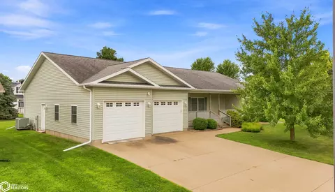 403 W Walnut St, Danville, IA 52623